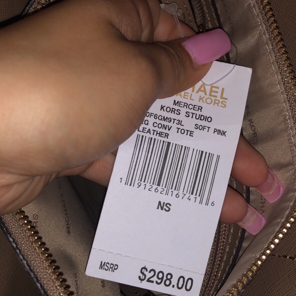 Michael Kors purse